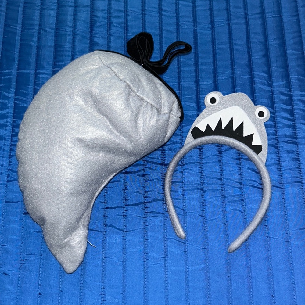 NWOT shark costume headband and fin 🦈